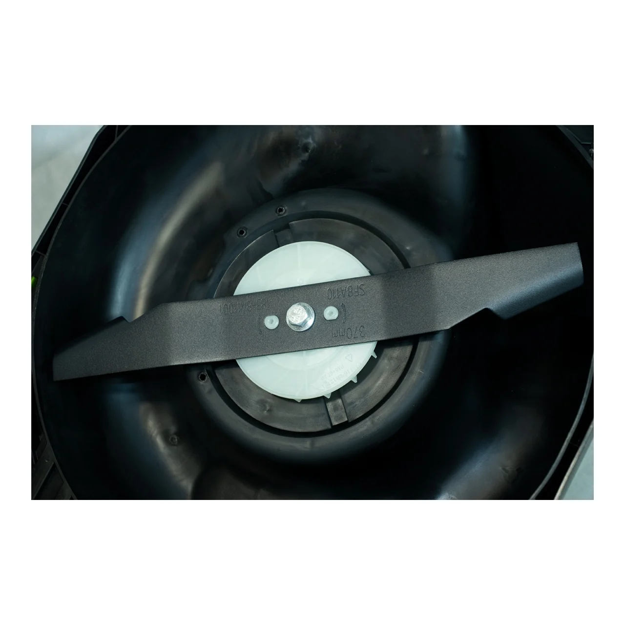 Masina de tuns gazon pe acumulator PARTNERPRO PP8A110-J, 2x20V 4Ah, 1 incarcator dublu, 3300 rpm, 35 L [3]