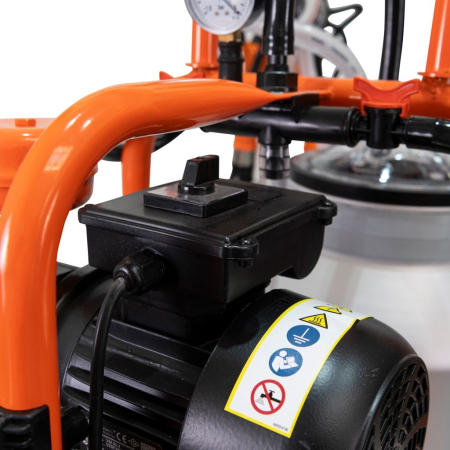Mulgătoare Făgăraș Lact 801, motor 550 W, 2 posturi de mulgere, bidon aluminiu 40 L, pompă vacuum 200 L/min, tanc vacuum 18 L, 220V [6]