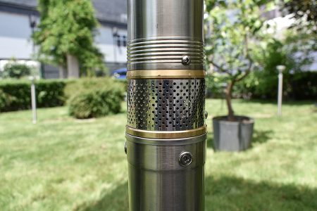 Pompa submersibilă de foraj Gmax 3SRM338-2, diametru ∅75 mm, 1", 2 kW, debit max. 4,5 m³/h, Hmax 148 m, cablu 20 m, protecție IP68 [3]