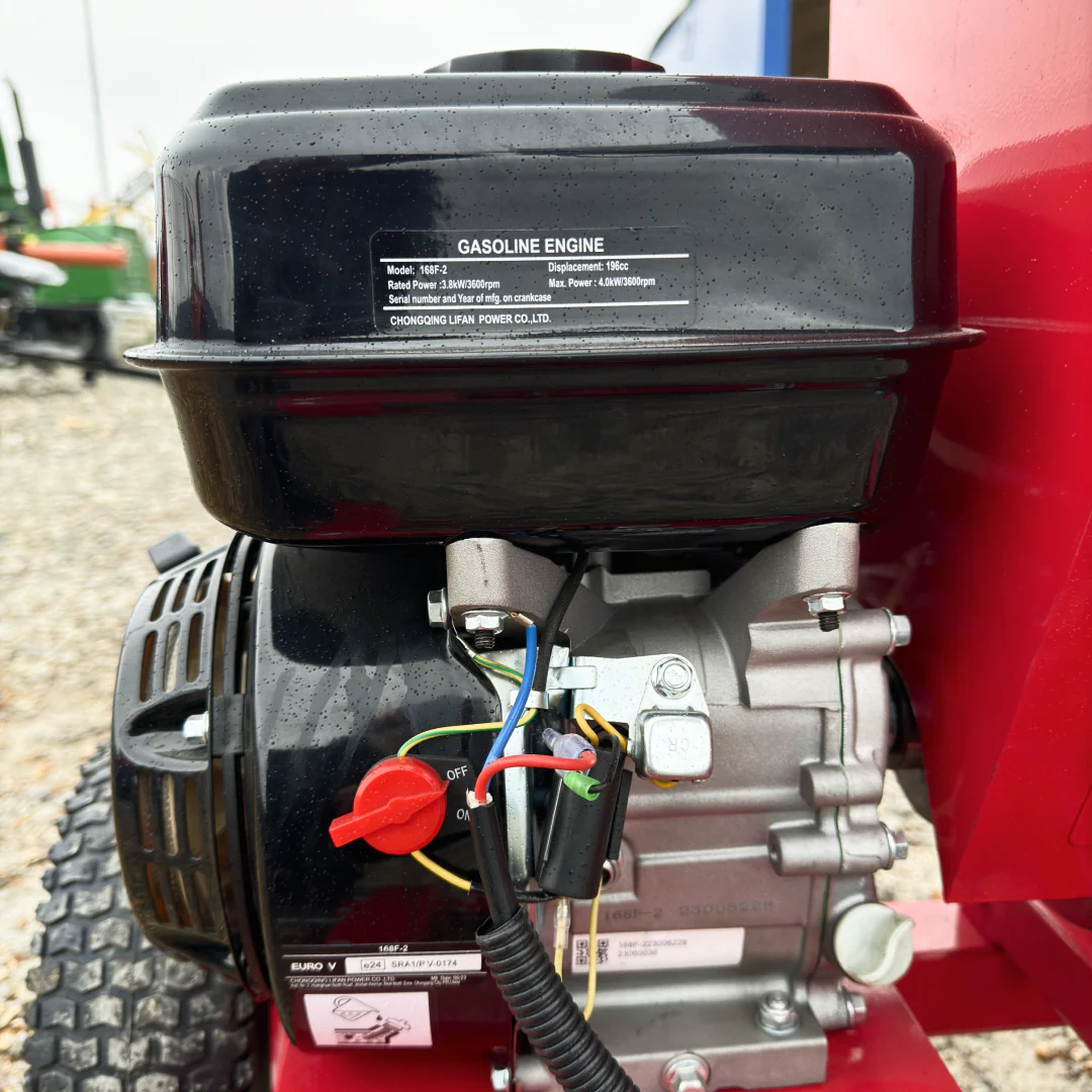 ​​​​​​​Tocator de crengi model AM-75-BD, motor 7 CP, lemne pana la 80 mm grosime [4]