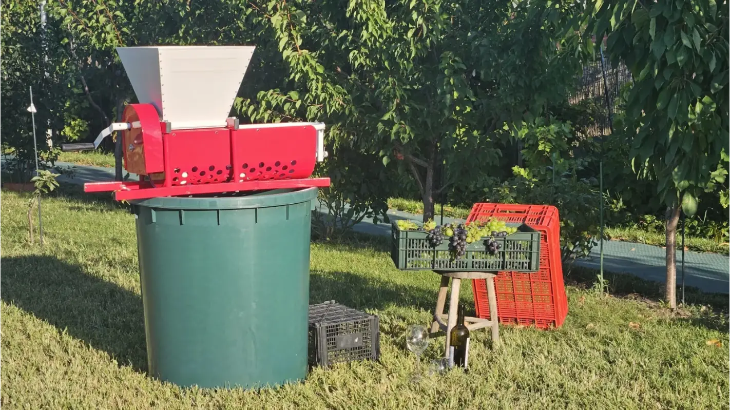 Zdrobitor de struguri cu Desciorchinator Tehno ms DG07 [2]