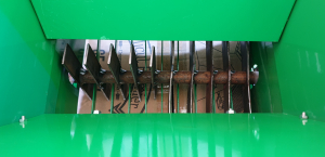 Zdrobitor electric pentru fructe si legume, capacitate maruntire 180 KG/H, putere 750W, Micul Fermier GF-1707 [2]