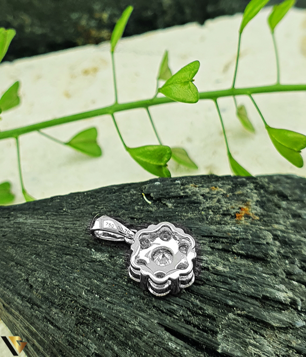 Lant cu pandantiv Aur Alb 18K, Diamante 0.70 ct in total 2.39g [3]