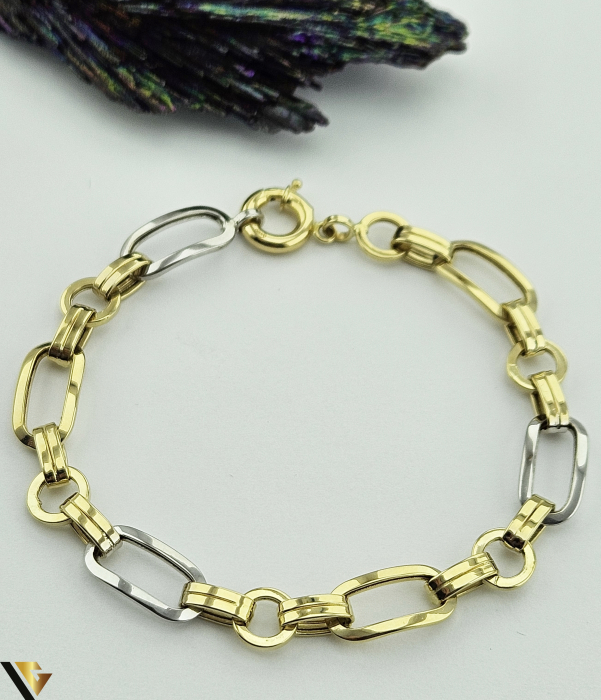 Bratara aur 14k Greutate: 5.09 grame Latime: 8 mm Lungime: 20 cm Marcaj / Titlu: " 585 " Locatie: Harlau 0723 353 111 [1]