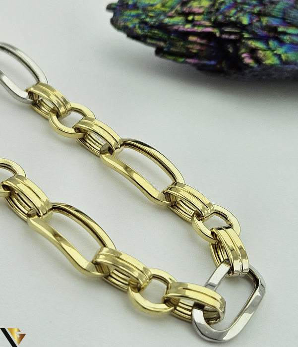 Bratara aur 14k Greutate: 5.09 grame Latime: 8 mm Lungime: 20 cm Marcaj / Titlu: " 585 " Locatie: Harlau 0723 353 111 [2]