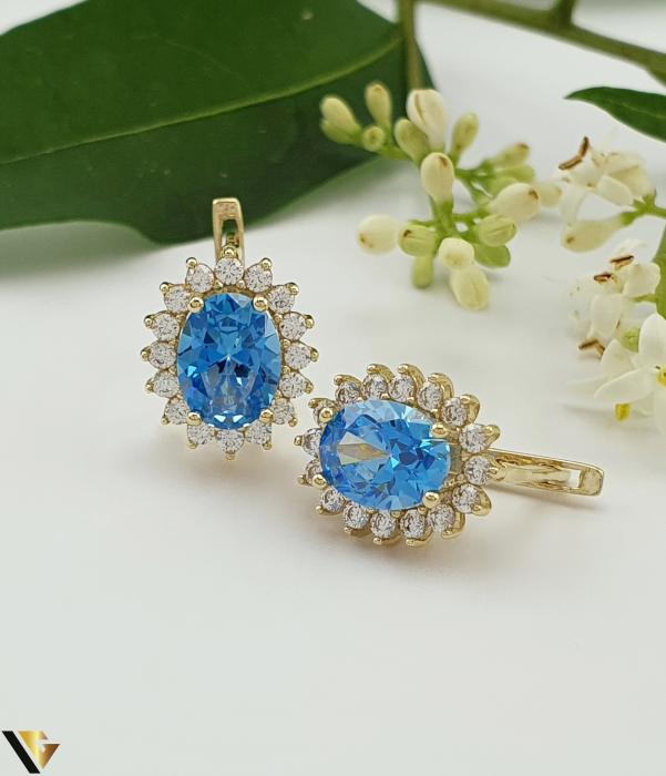 Cercei aur 14k, Cristale de zirconiu Greutate: 4.14 grame Lungime: 13 mm Latime: 11 mm Marcaj / titlu: 585 Locatie: Bacau Calea Marasesti Tel: 0756943079 [1]