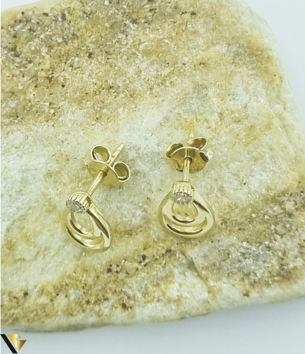 Cercei aur 14k Greutate: 1.51 grame Dimensiune: 7 mm / 11 mm Sistem de prindere: tija + fluturas Marcaj / titlu: 585 Locatie: HARLAU Tel: 0723353111 [3]