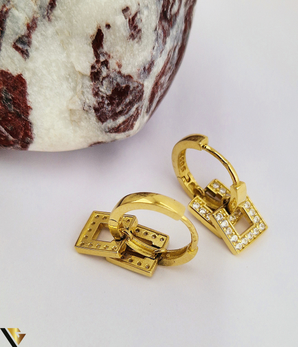 Cercei din aur  14k, 585 Greutate:4.03gr Lungimea cerceilor  18 mm Latimea cerceilor   7.8 mm Cristale zirconiu Produs NOU Marcaj cu titlul 585 [4]