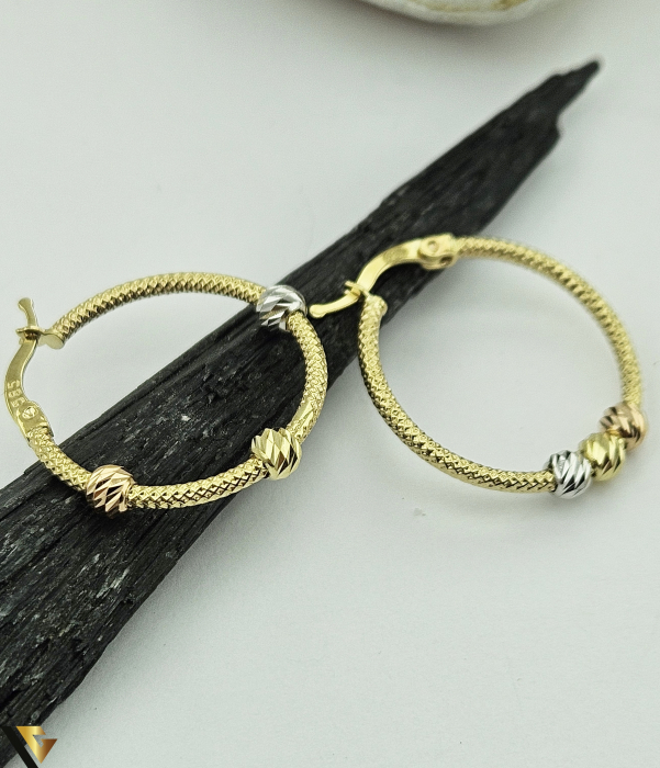 Cercei aur 14k Greutate: 2.30 grame Diametru interior: 22 mm Latime: 2 mm Marcaj / titlu: 585 Locatie: HARLAU Tel: 0723353111 [3]