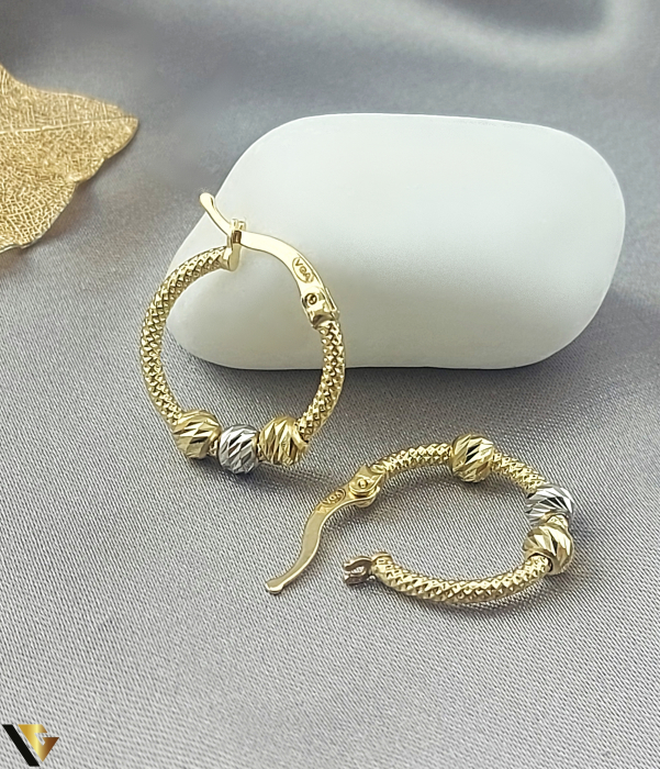 Cercei aur 14k, aur alb, aur galben, rotunzi, bilute Greutate: 1.98 grame Diametru interior: 14 mm Latime: 3 mm Marcaj / titlu: 585 Locatie: Bacau Calea Republicii Tel: 0758108978 [1]