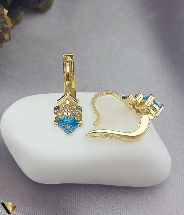 Cercei aur 14k, Cristale de zirconiu Greutate: 2.67 gr Lungime: 15 mm Latime: 7 mm Marcaj / titlu: "585" Locatie: Bacau Calea Marasesti Tel: 0756943079 [2]