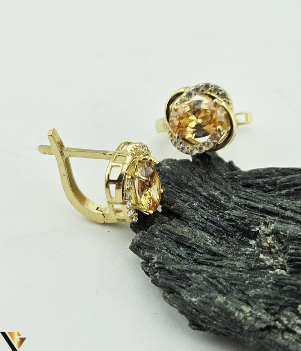 Cercei aur 14k Greutate: 2.64 grame Lungime: 10.6 mm Latime: 9 mm Marcaj / titlu: 585 Locatie: HARLAU Tel: 0723353111 [3]