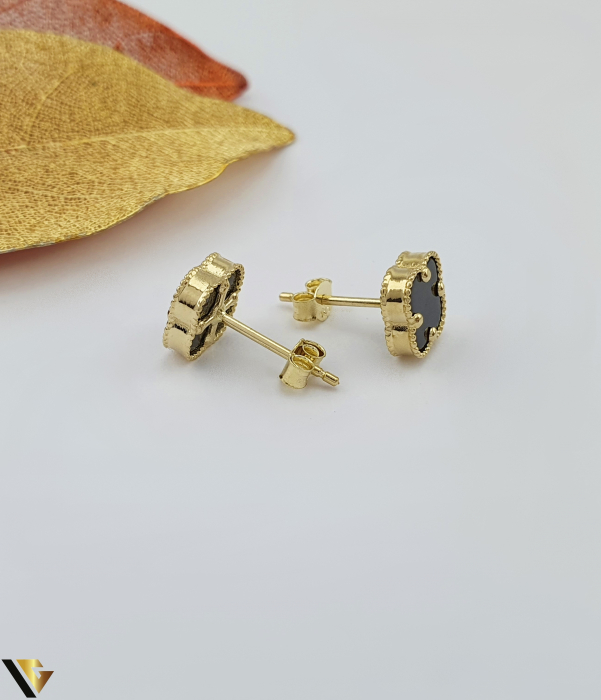 Cercei aur 14k, Ceramica Greutate: 2.06 grame Latime: 8 mm Sistem de prindere: tija + fluturas Marcaj / titlu: 585 Locatie: Bacau Calea Marasesti Tel: 0756943079 [2]