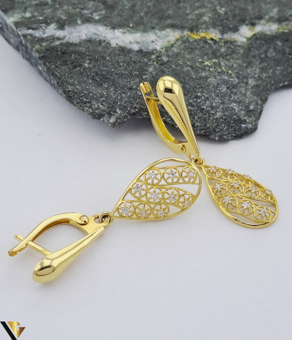 Cercei aur 14k Greutate: 2.68 grame Lungime: 37 mm Latime: 10 mm Marcaj / titlu: 585 Locatie: HARLAU Tel: 0723353111 [3]