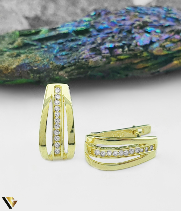 Cercei Aur 14k, Cristale de zirconiu Greutate: 3.05 g Lungime: 15 mm Latime: 7 mm Marcaj / Titlu: "585" Locatie: Pascani 0756970372 [1]