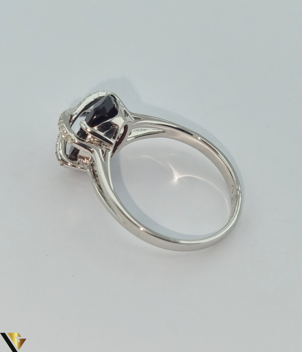 Inel din argint, 925 3.10 grame Latime inel 12mm Diametrul inelului este de 17.5mm (masura standard RO:55 si UE: 15) Cristale de zirconiu Marcaj cu titlul "925" Locatie HARLAU [3]