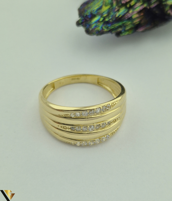 Inel  aur 14k Greutate: 3.74 grame Latime maxima superioara 11.85mm Diametrul inelului este de 18.70 mm Masura UE: 19 si RO: 59 (circumferinta) Marcaj / titlul "585" Locatie: Harlau  0723 353 111 [2]