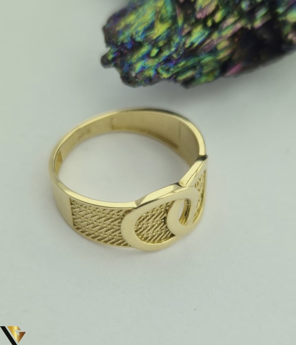 Inel  aur 14k Greutate: 3.04 grame Latime maxima superioara 9.70mm Diametrul inelului este de 17.50 mm Masura UE: 15 si RO: 55 (circumferinta) Marcaj / titlul "585" Locatie: Harlau  0723 353 111 [3]