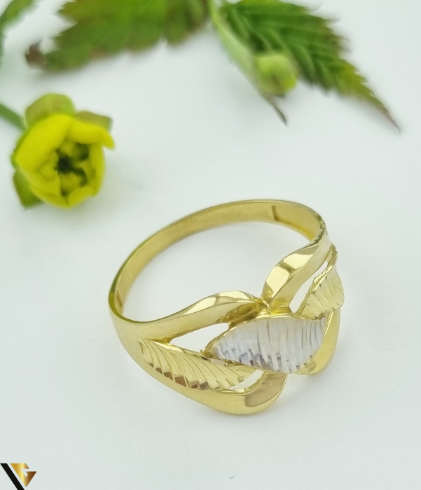 Inel  aur 14k Greutate: 3.68 grame Latime maxima superioara 13.80mm Diametrul inelului este de 22 mm Masura UE: 29 si RO: 69 (circumferinta) Marcaj / titlul "585" Locatie: Harlau  0723 353 111 [2]
