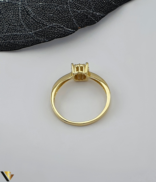 Inel aur 14k, Cristale de zirconiu Greutate: 1.95 grame Latime: 7 mm Diametru: 17.75 mm Masura: UE 16 / RO 56 (circumferinta) Marcaj /  titlu: "585" Locatie: Bacau Calea Marasesti Tel: 0756943079 [2]