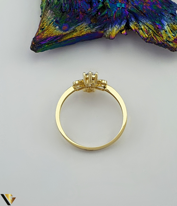 Inel aur 14k Rubine de sinteza si Cristale de zirconiu Greutate: 1.74 grame Latime: 12 mm Diametru: 17.60 mm Masura: UE 15 / RO 55 (circumferinta) Marcaj /  titlu: "585" Locatie: Bacau Calea Marasesti Tel: 0756943079 [2]