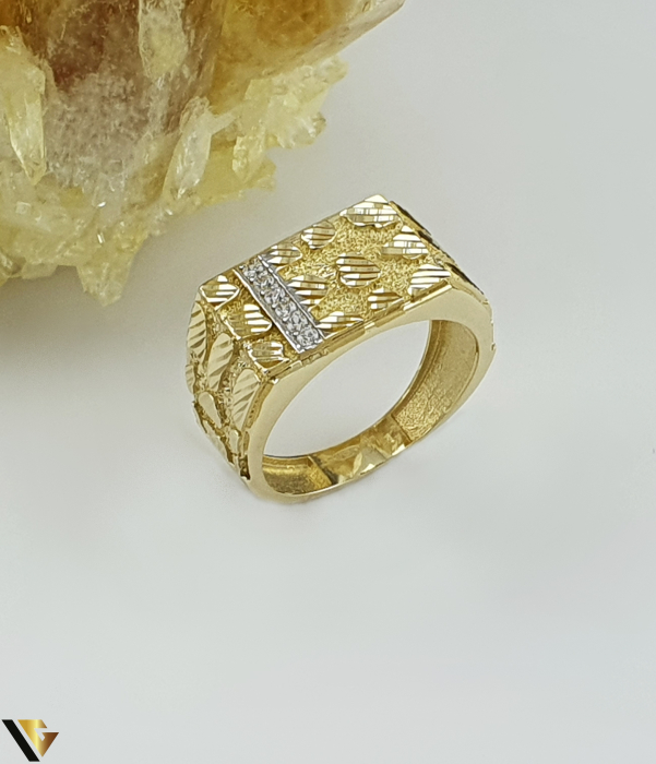 Inel aur 14k, Cristale de zirconiu Greutate: 4.92 grame Latime: 12 mm Diametru: 18.70 mm Masura: UE 18 / RO 58 (circumferinta) Marcaj /  titlu: "585" Locatie: Bacau Calea Marasesti Tel: 0756943079 [1]