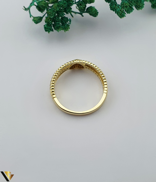 Inel aur 14k, Cristale de zirconiu Greutate: 2.37 grame Latime: 5 mm Diametru: 17 mm Masura: UE 13 / RO 53 (circumferinta) Marcaj /  titlu: "585" Locatie: Bacau Calea Marasesti Tel: 0756943079 [2]