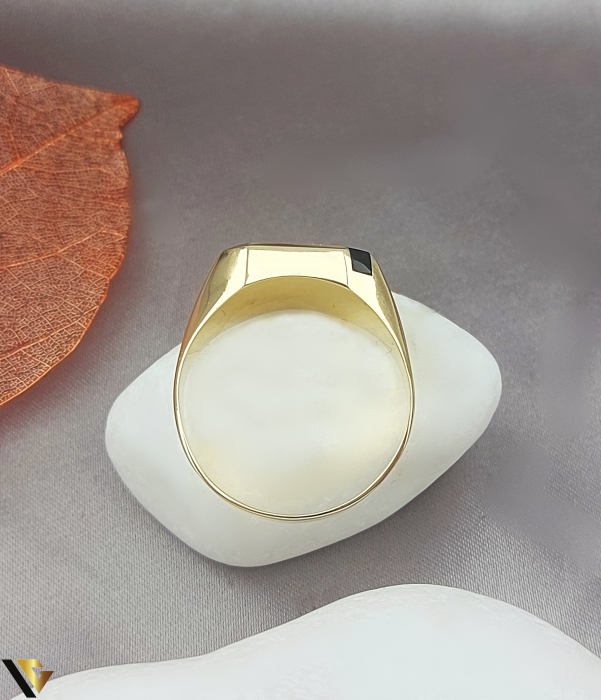Inel din aur 14k, INEL BARBATESC, GHIUL Greutate: 4.75 grame Latime: 14 mm Diametru: 20.75 mm Masura: UE 25 / RO 65( circumferinta) Marcaj / titlu: "585" Locatie: Bacau Calea Republicii Tel: 0758108978 [2]