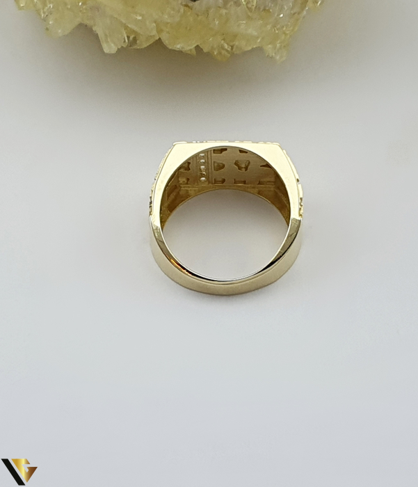 Inel aur 14k, Cristale de zirconiu Greutate: 4.92 grame Latime: 12 mm Diametru: 18.70 mm Masura: UE 18 / RO 58 (circumferinta) Marcaj /  titlu: "585" Locatie: Bacau Calea Marasesti Tel: 0756943079 [3]