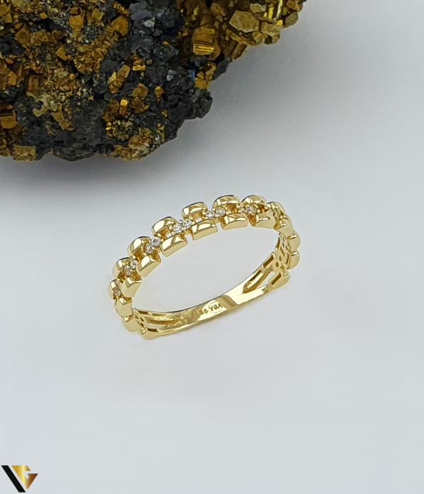 Inel aur 14k, Cristale de zirconiu Greutate: 1.59 grame Latime: 4 mm Diametru: 17.25 mm Masura: UE 14 / RO 54 (circumferinta) Marcaj /  titlu: "585" Locatie: Bacau Calea Marasesti Tel: 0756943079 [1]