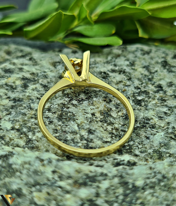 Inel Aur 14k, Diamante  0.11  ct in total [3]