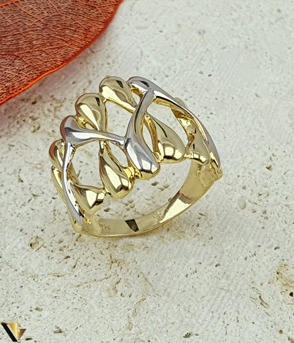 Inel aur 14k Greutate: 5.76 grame Latime: 21 mm Diametru: 19  mm Masura: UE: 20 / RO: 60 (circumferinta) Marcaj / titlu: "585" Locatie Bacau Calea Marasesti Tel: 0756943079 [1]