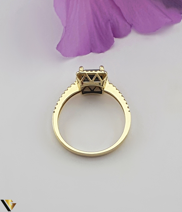 Inel aur 14k,Cristale de zirconiu Greutate: 2.57 grame Latime: 10 mm Diametru: 17.75  mm Masura: UE: 16 / RO: 56 (circumferinta) Marcaj / titlu: "585" Locatie Bacau Calea Marasesti Tel: 0756943079 [2]