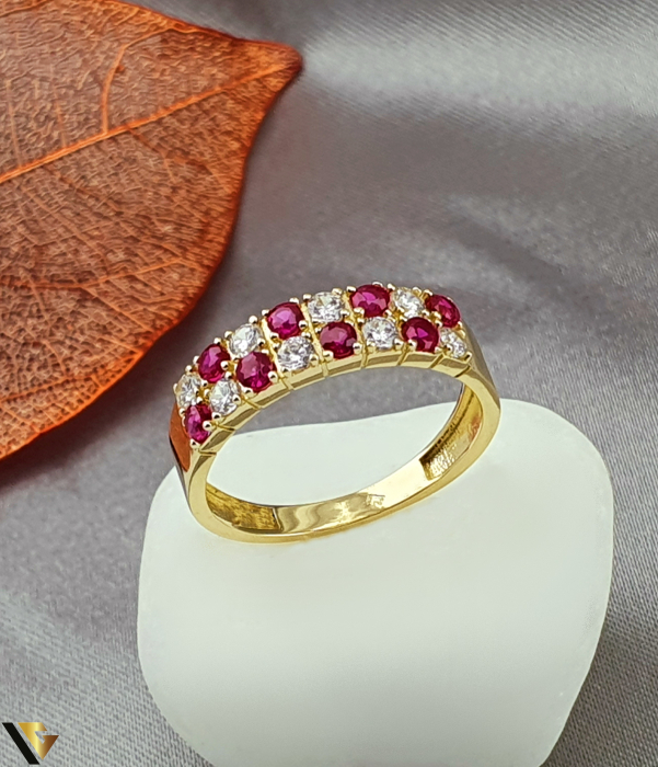 Inel aur 14k,Cristale de zirconiu Greutate: 2.22 grame Latime: 6 mm Diametru: 17.50  mm Masura: UE: 15 / RO: 55 (circumferinta) Marcaj / titlu: "585" Locatie Bacau Calea Marasesti Tel: 0756943079 [1]