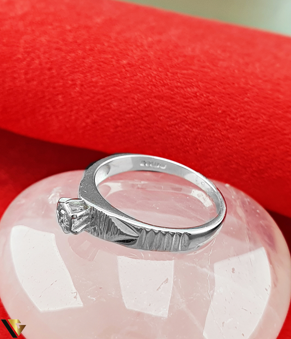 Inel Logodna din Aur 9k, Diamant aprox. 0.03ct, 2.55 grame [3]