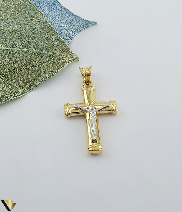 Pandantiv aur 14K Greutate: 1.72 grame Lungime: 32 mm ( cu anou ) Latime: 18 mm Marcaj / titlu: "585" Locatie: Bacau Calea Marasesti Tel: 0756943079 [1]