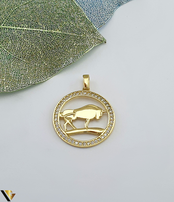 Pandantiv aur 14K, Cristale de zirconiu Zodia Taur Greutate: 1.69 grame Lungime: 25 mm ( cu anou ) Latime: 19 mm Marcaj / titlu: "585" Locatie: Bacau Calea Marasesti Tel: 0756943079 [1]