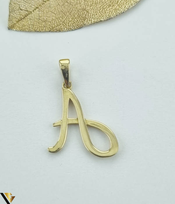 Pandantiv aur 14k Greutate: 1.49 grame Lungime: 28 mm ( cu anou ) Latime: 17.84 mm Marcaj / Titlu: " 585 " Locatie: HARLAU 0723 353 111 [2]