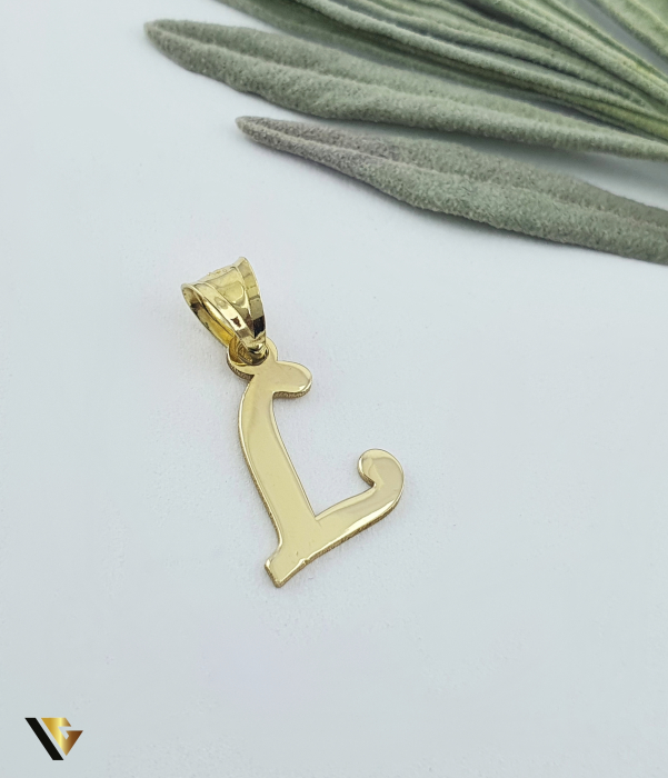 Pandantiv aur 14K, Initiala L Greutate: 0.77 g Lungime: 22 mm Latime: 11 mm Marcaj / Titlu: " 585 " Locatie: Bacau Calea Marasesti Tel: 0756943079 [1]