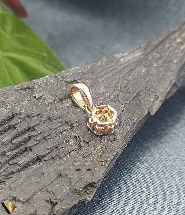 Pandantiv Aur 18k, Diamante  0.15 ct in total [2]