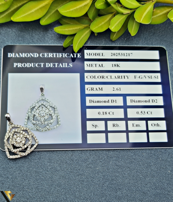 Pandantiv Aur  18k, Diamante 0.71 ct in total , 2.61 grame [3]