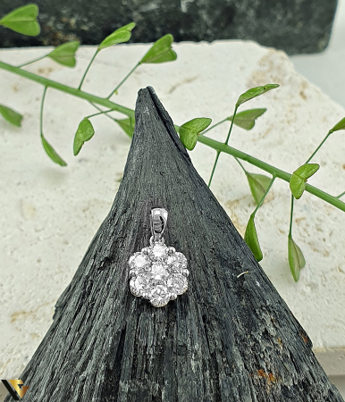 Lant cu pandantiv Aur Alb 18K, Diamante 0.70 ct in total 2.39g [1]
