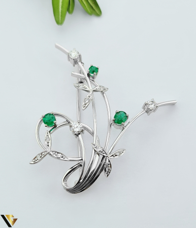 Brose din aur - Brosa Aur Alb 18K, Smaralde, Diamante 0.61 ct 10.55g