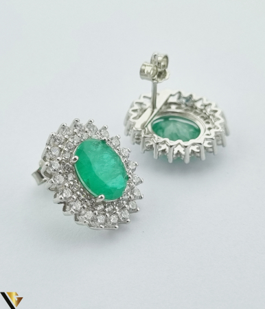 Cercei din argint 925 5.34 grame Cristale de zirconiu Piatra Paraiba, cu dimensiunea de 8 mm / 10 mm Lungimea este de 18 mm Latimea este de 16 mm Produs NOU, Rodiat Marcaj cu titlul "925" Locatie HARLAU [3]