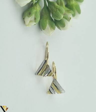 Cercei din aur - Cercei aur 14k Greutate: 1.84 grame Dimensiune: 9 mm / 24  mm Marcaj / titlu: 585 Locatie: HARLAU Tel: 0723353111