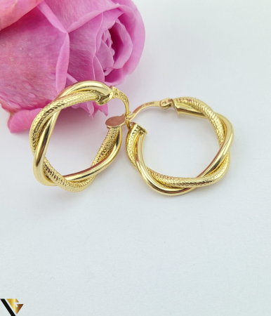 Cercei - Cercei aur 14k Greutate: 2.73 grame Dimensiune: 21.80 mm / 24.80 mm Marcaj / titlu: 585 Locatie: HARLAU Tel: 0723353111