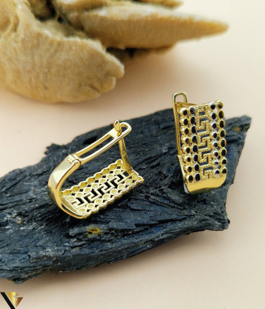 Cercei din aur  14k, 585 Greutate:3.17gr Lungimea cerceilor  18.3 mm Latimea cerceilor   8.6 mm Produs NOU Marcaj cu titlul 585 [2]