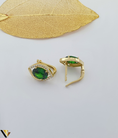 Cercei aur 14k, Cristale de zirconiu Greutate: 2.88 grame Lungime: 14 mm Latime: 10 mm Marcaj / titlu: 585 Locatie: Bacau Calea Marasesti Tel: 0756943079 [1]