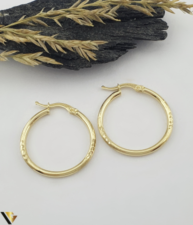 Bijuterii din aur - Cercei aur 14k Greutate: 1.83 grame Diametru interior: 22 mm Grosime: 2 mm Marcaj / titlu: 585 Locatie: Bacau Calea Marasesti Tel: 0756943079