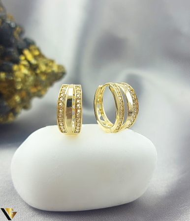 Cercei din aur - Cercei aur 14k, Cristale de zirconiu, rotunzi Greutate: 2.45 grame Diametru interior: 10 mm Latime: 6 mm Marcaj / titlu: 585 Locatie: Bacau Calea Republicii Tel: 0758108978